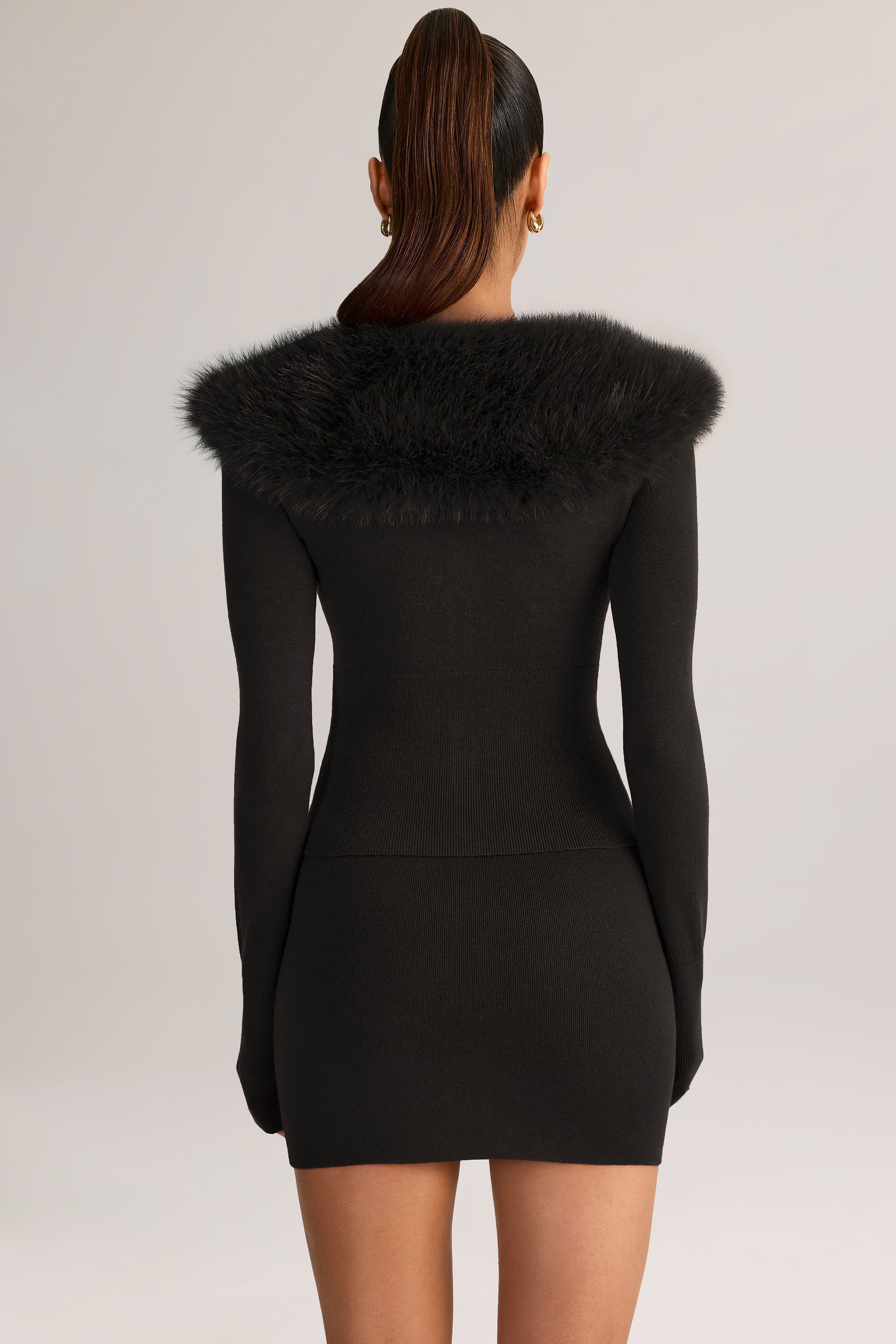 Knit Mid-Rise Mini Skirt in Black