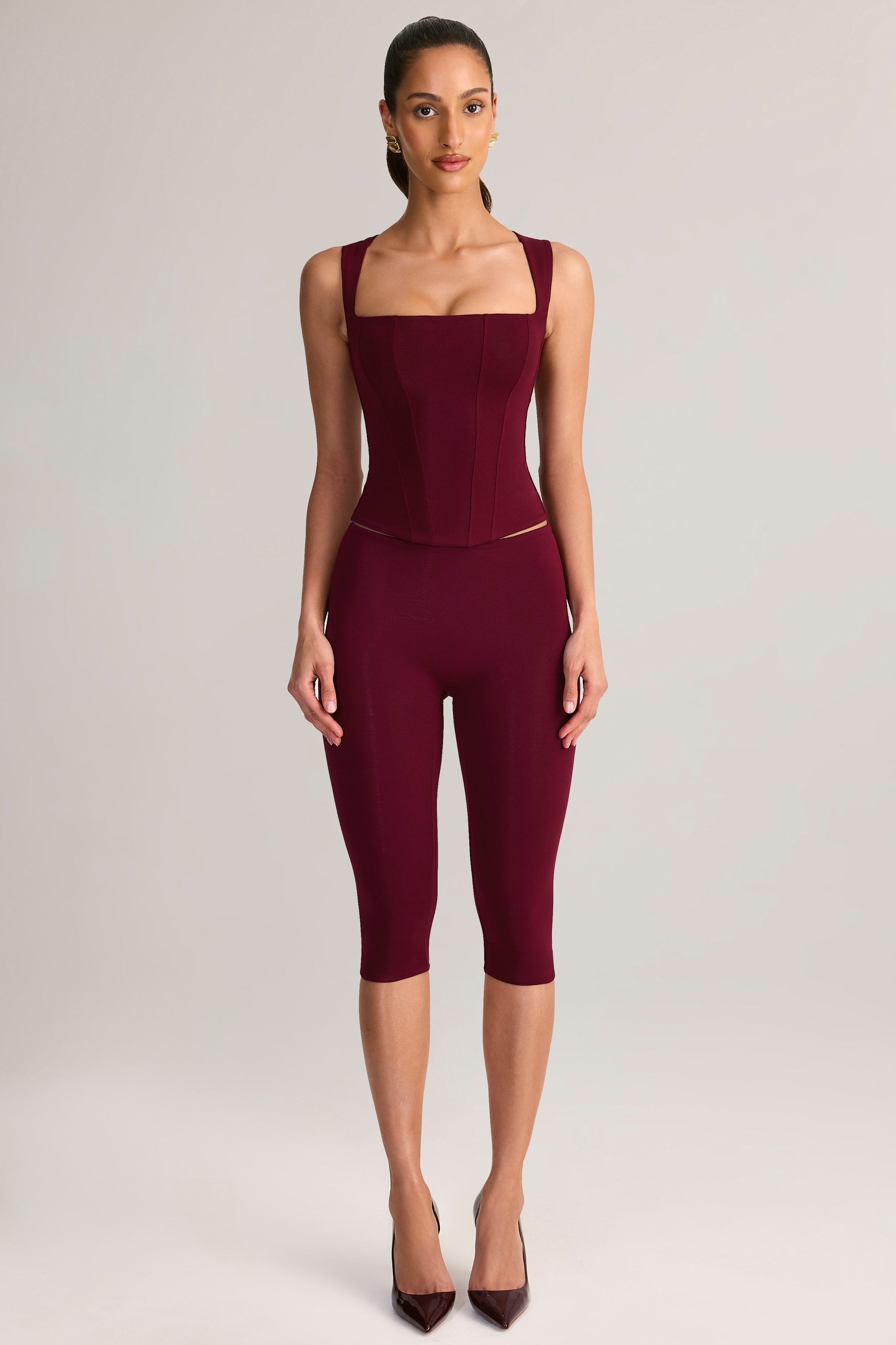 Modal Mid-Rise Capri Leggings in Wine